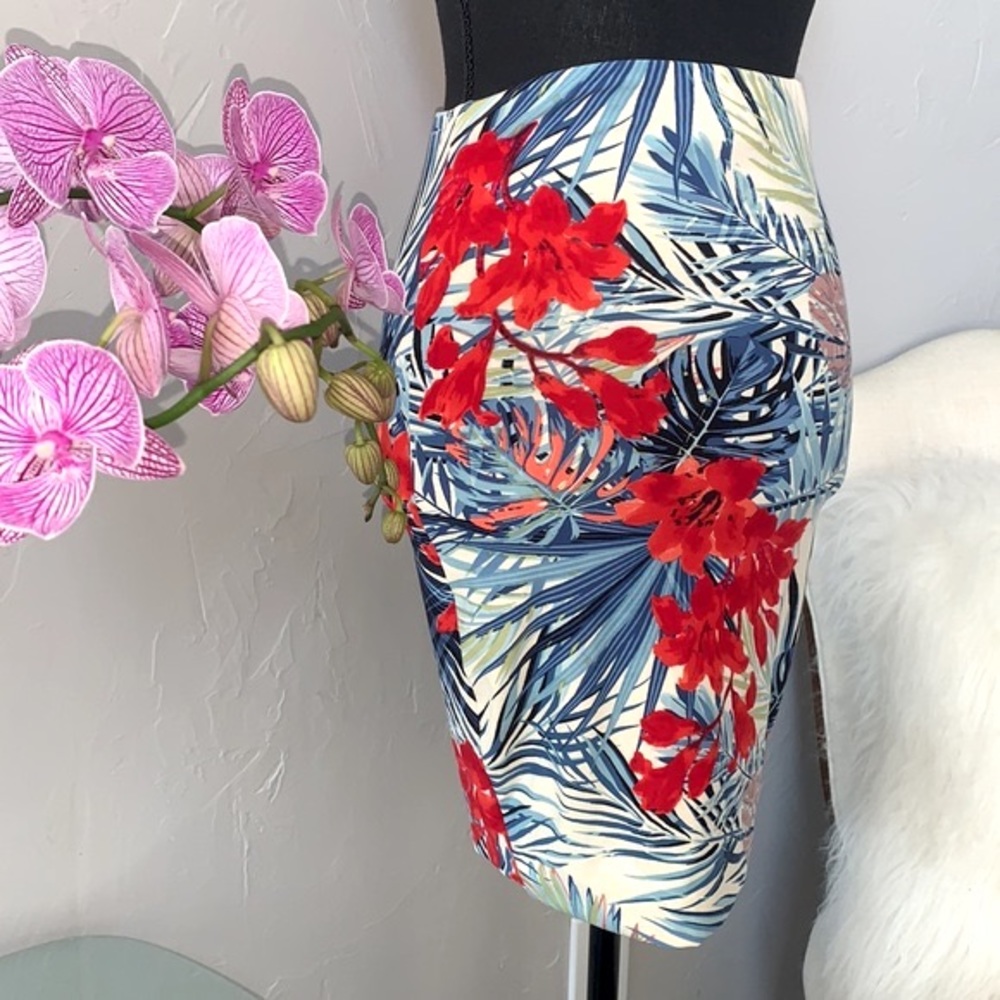 Seduction Floral Tropical Mini Skirt - Picture 6 of 7